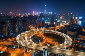 Nejúžasnější místa Šanghaje: oběd stovky metrů nad zemí nebo vyhlídka z „Otvíráku“