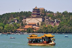 Letní palác v Pekingu: kde tráví císařská rodina léto?
